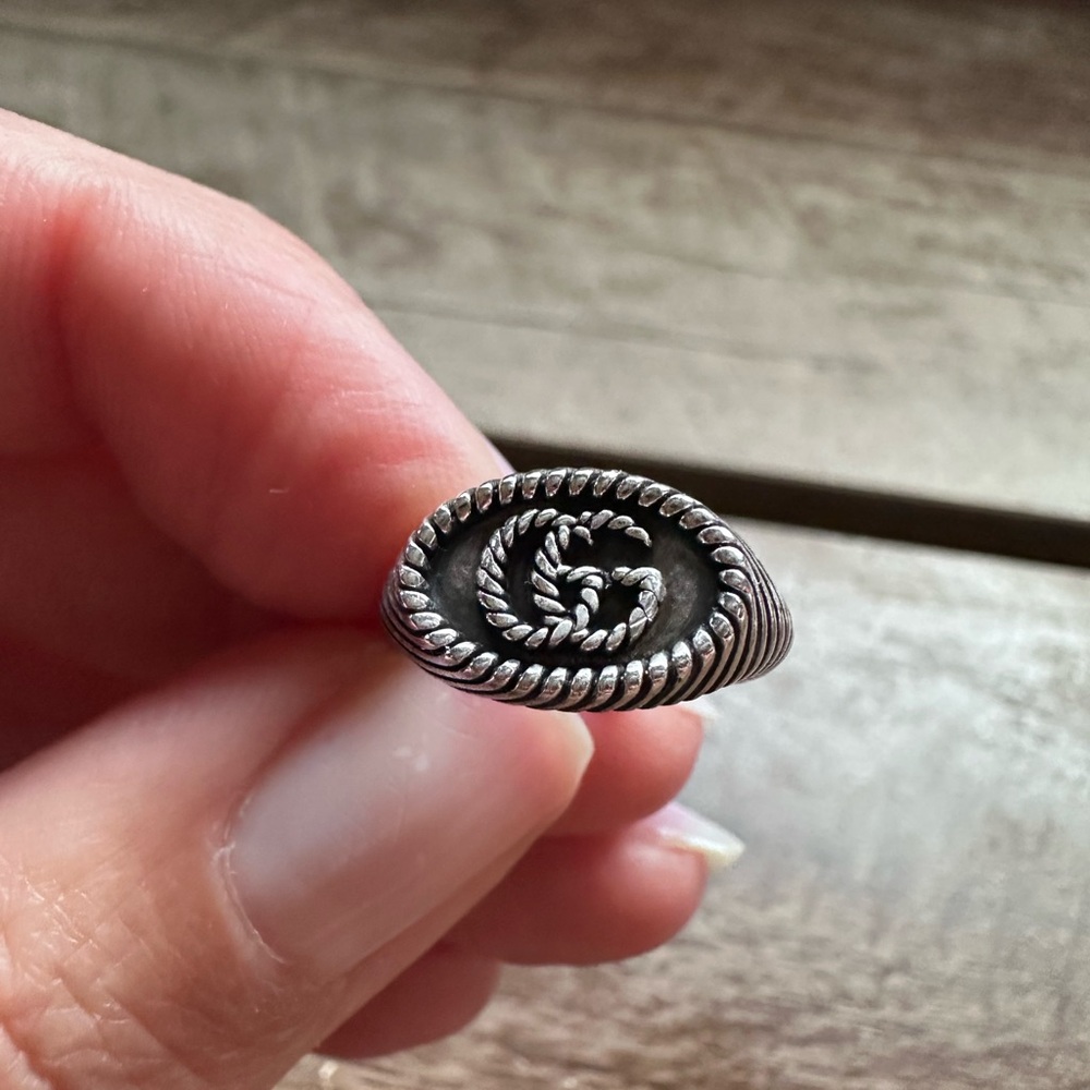 GUCCI pinky ring